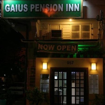 Gaius Inn Манила Екстериор снимка