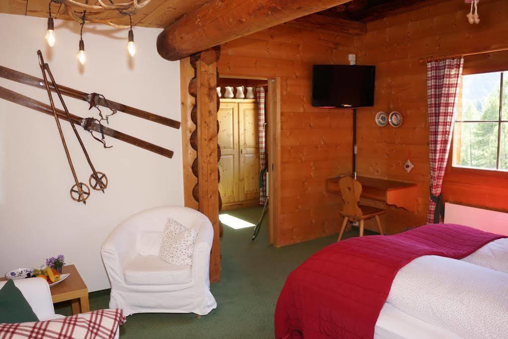Gaius Inn Манила Екстериор снимка